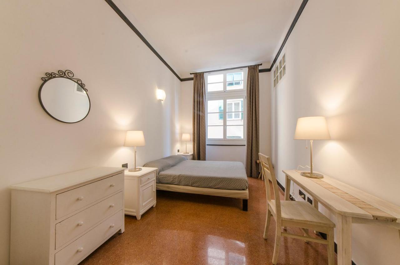 Aquarium 1'Minute! Free Wifi & Netflix "Casa Ripamaris Agnello" - Genova, Centro Storico By Tilo Daire Dış mekan fotoğraf